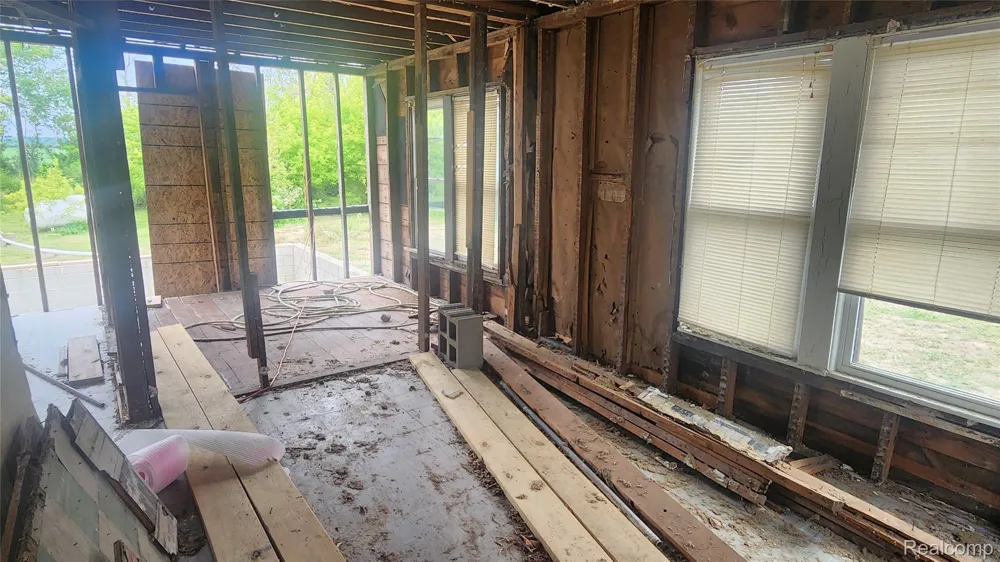 10781 Armstrong Road Berlin Charter Township, MI 48179