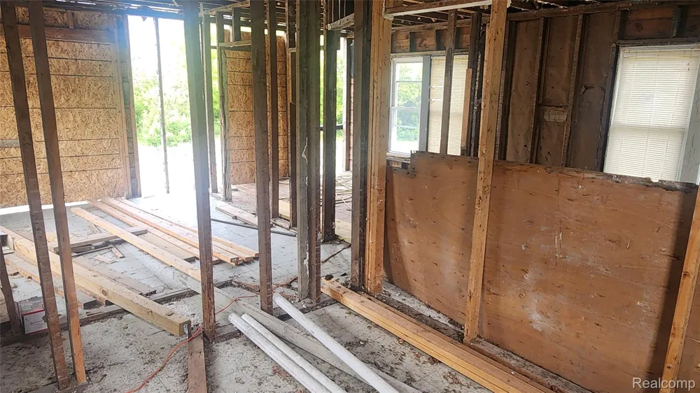 10781 Armstrong Road Berlin Charter Township, MI 48179