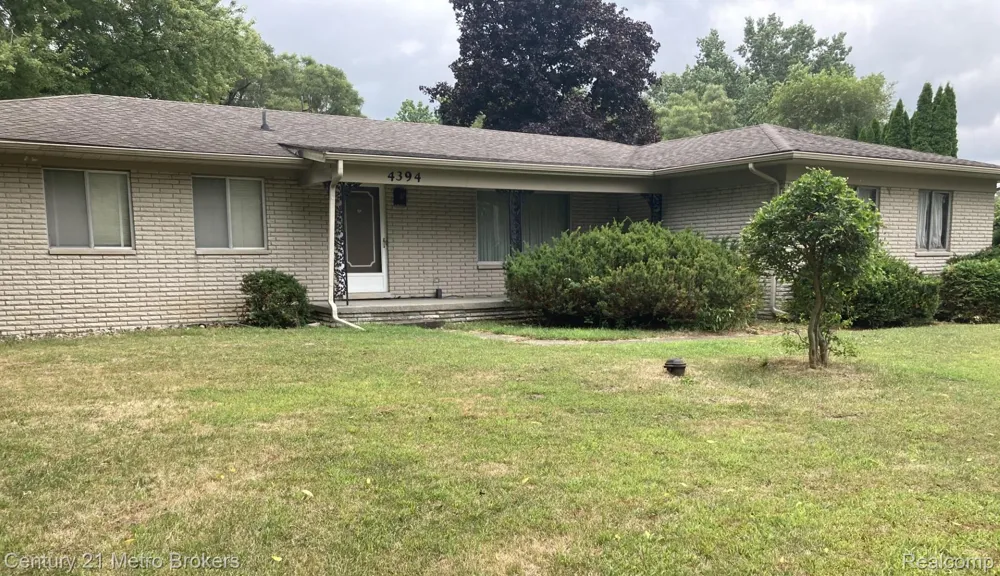 4394 Apache Drive Burton City, MI 48509