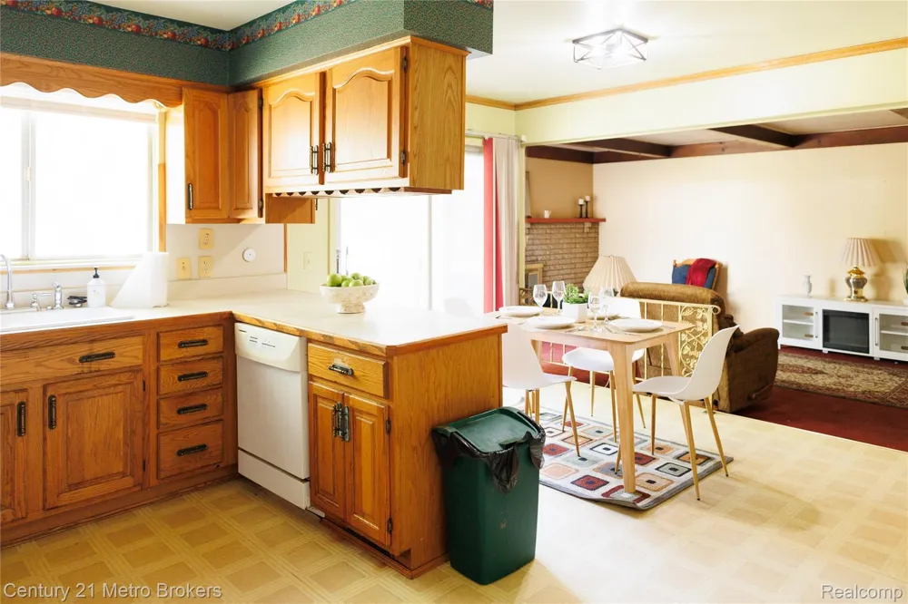 4394 Apache Drive Burton City, MI 48509