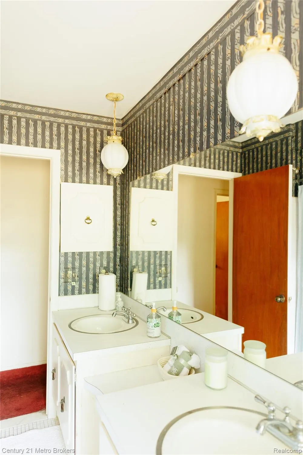 4394 Apache Drive Burton City, MI 48509