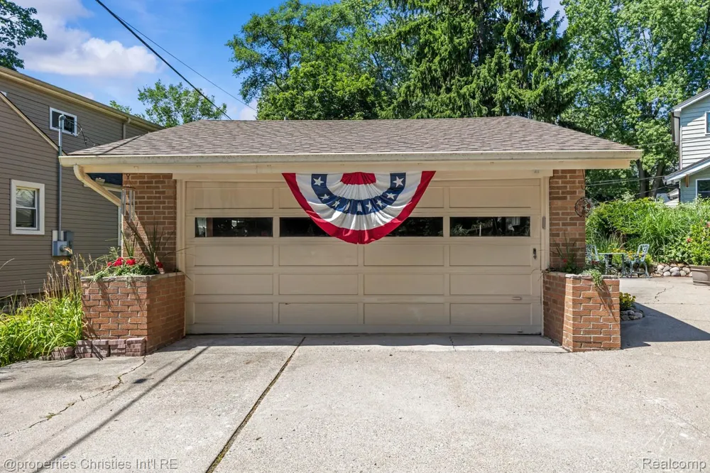 701 Spring Drive Northville City, MI 48167