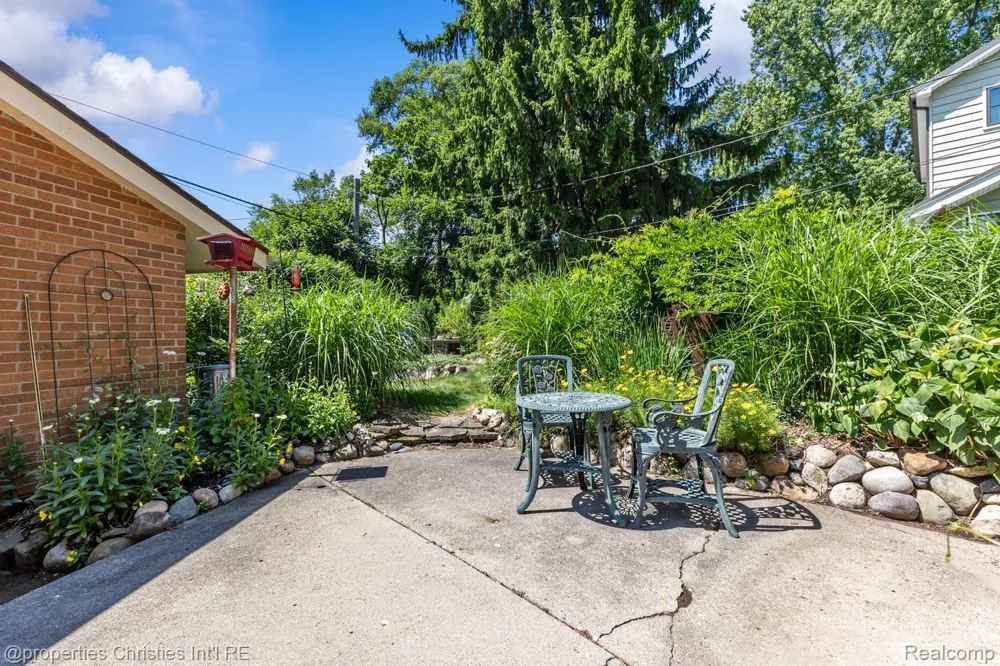 701 Spring Drive Northville City, MI 48167