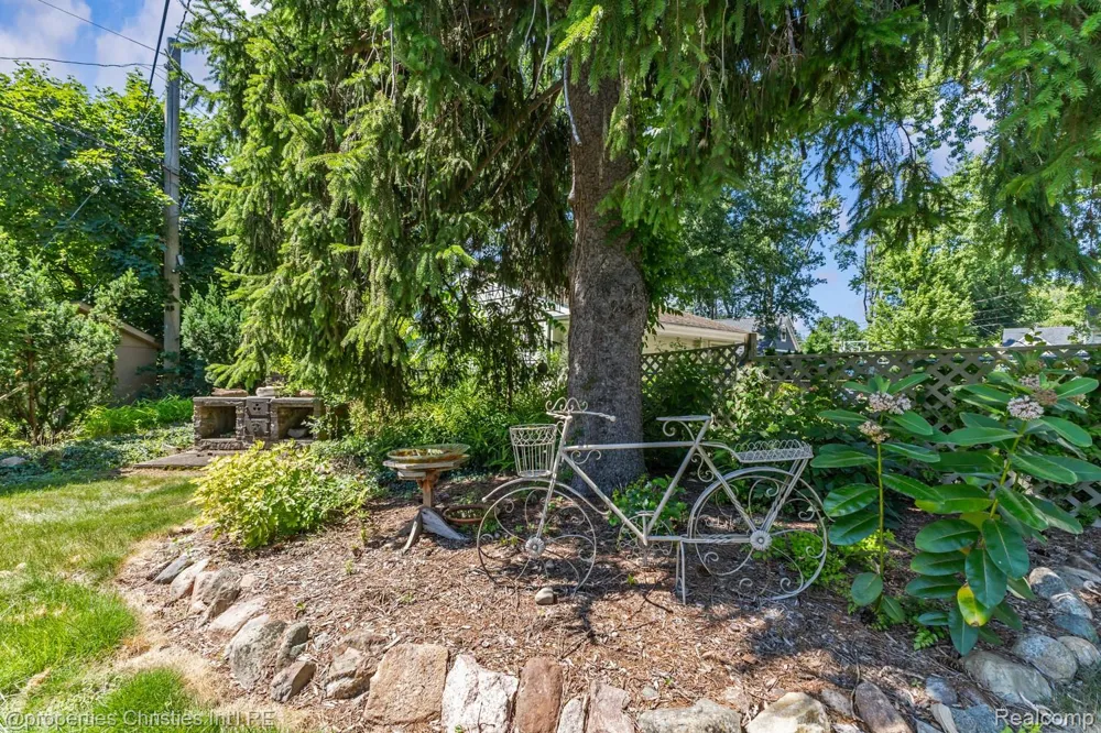 701 Spring Drive Northville City, MI 48167