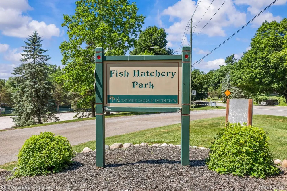 701 Spring Drive Northville City, MI 48167