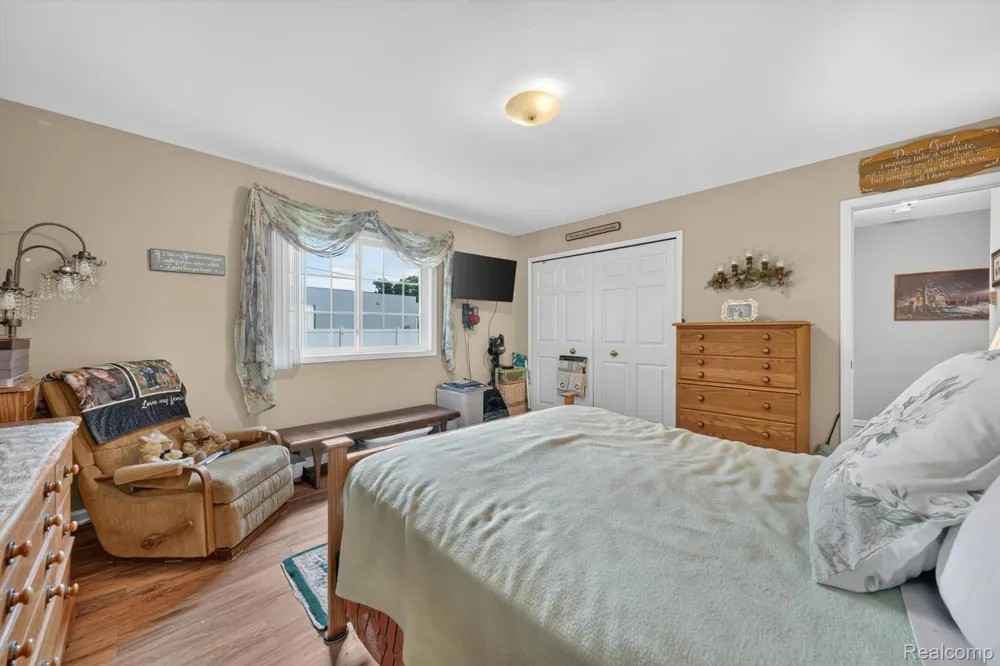 23553 Northport Drive Clinton Charter Township, MI 48036