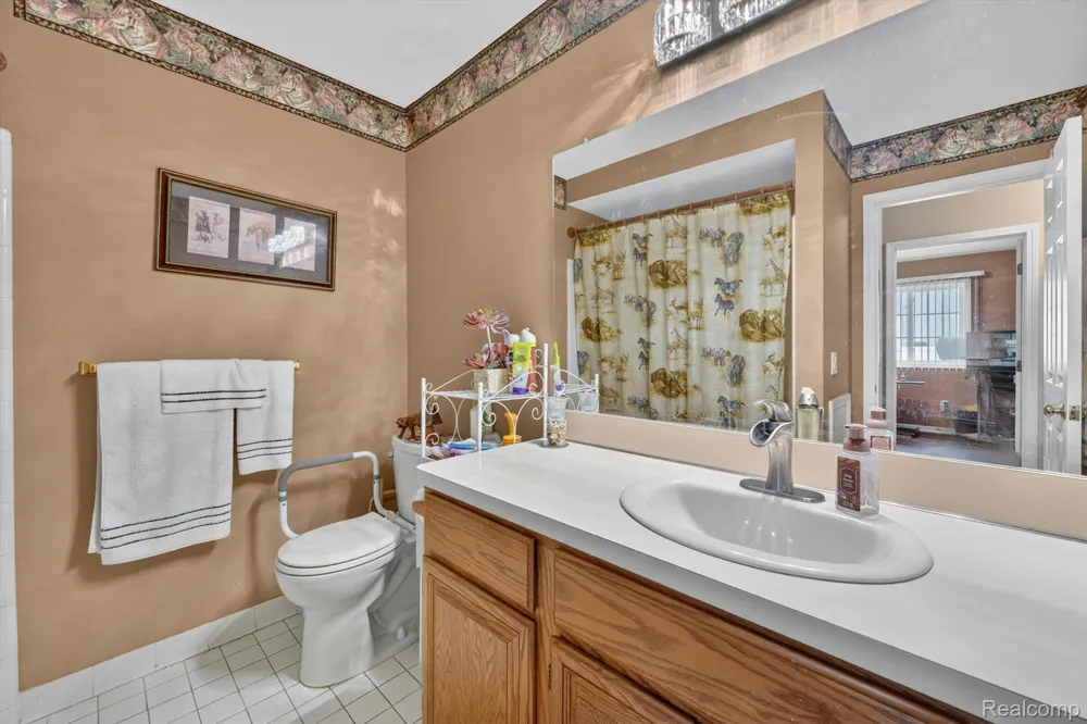 23553 Northport Drive Clinton Charter Township, MI 48036