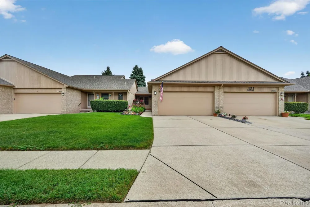 23553 Northport Drive Clinton Charter Township, MI 48036