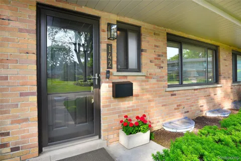 142 E Hickory Grove Road #3