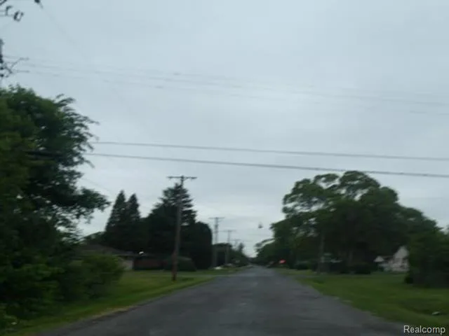 3300 Cherry Street Buena Vista Charter Township, MI 48601