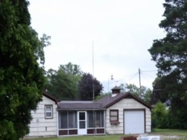 3300 Cherry Street Buena Vista Charter Township, MI 48601