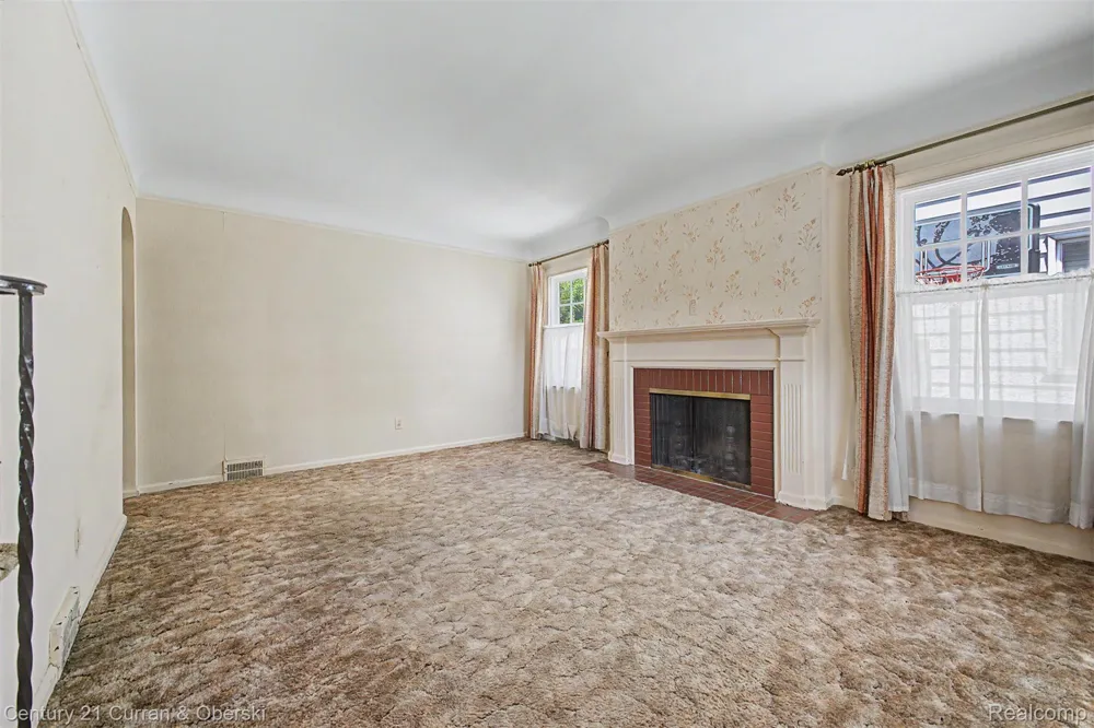 19036 Outer Drive Dearborn City, MI 48128