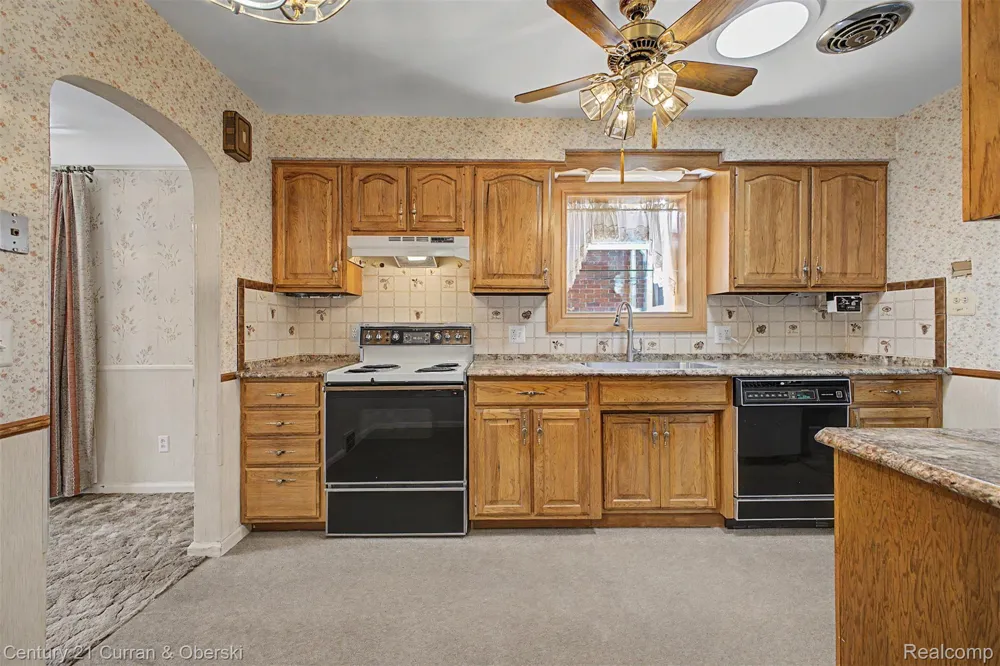 19036 Outer Drive Dearborn City, MI 48128