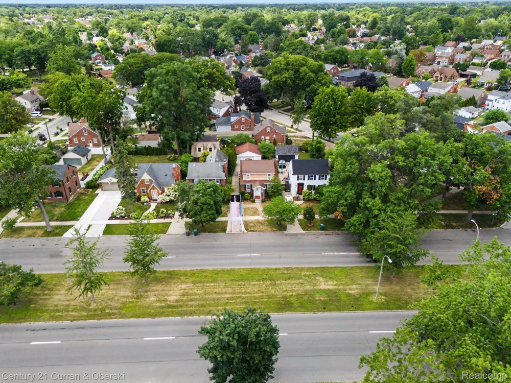19036 Outer Drive Dearborn City, MI 48128
