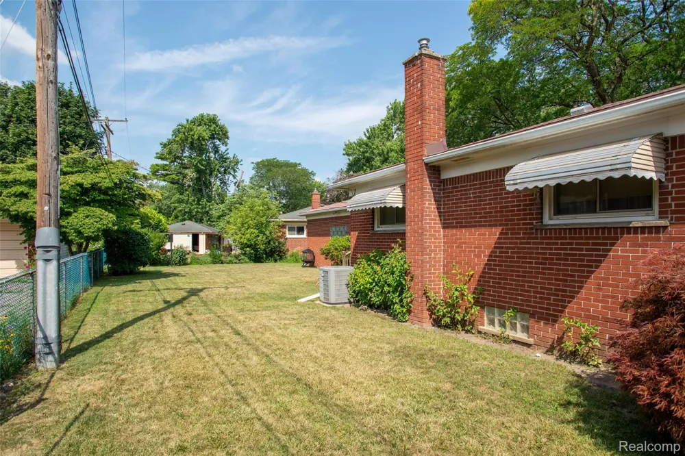 3458 Norwood Drive Trenton City, MI 48183