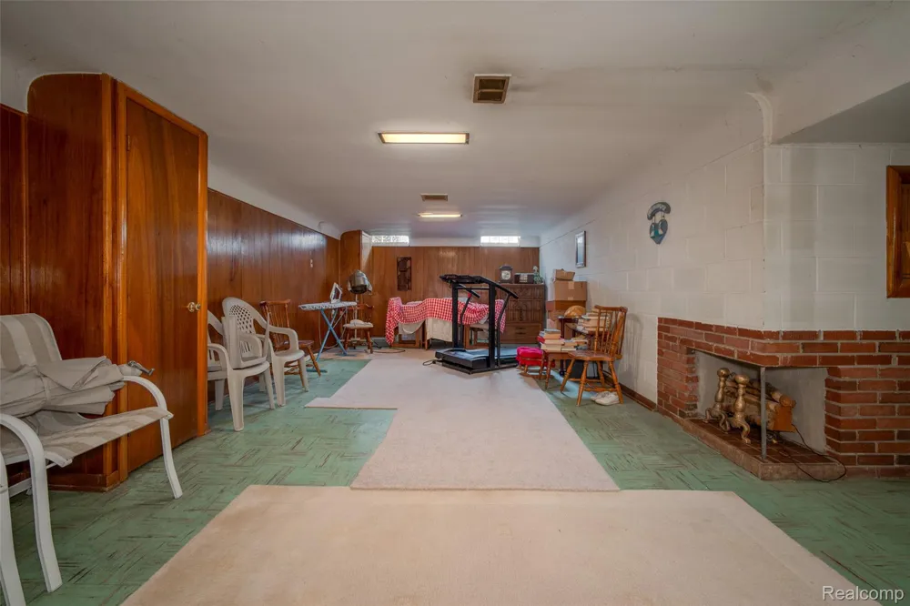 3458 Norwood Drive Trenton City, MI 48183