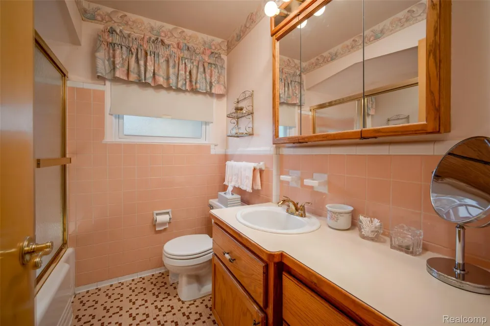 3458 Norwood Drive Trenton City, MI 48183