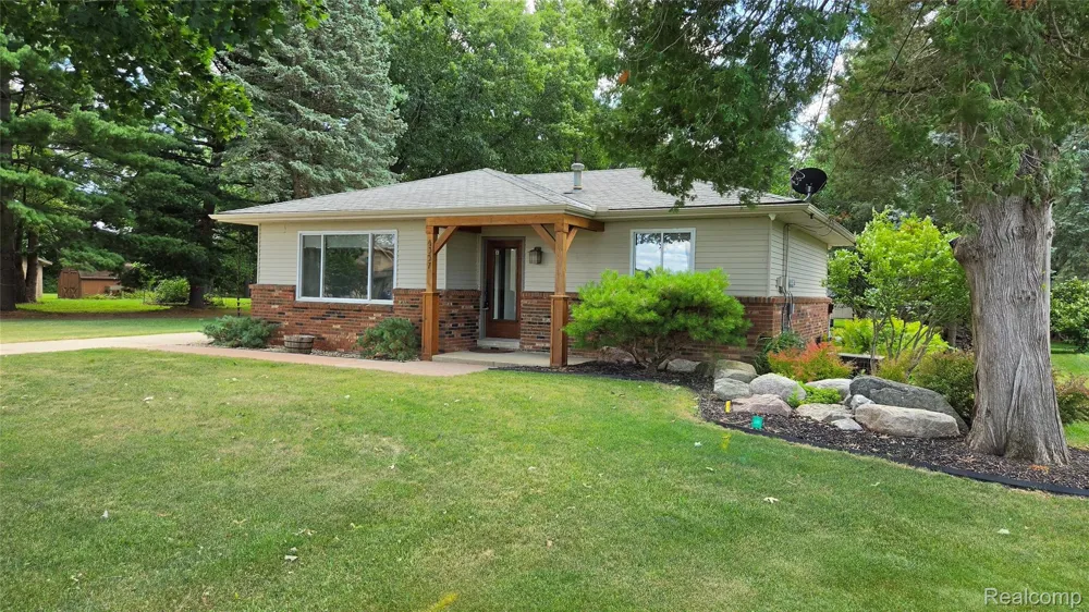 4357 Skusa Drive Genoa Township, MI 48116