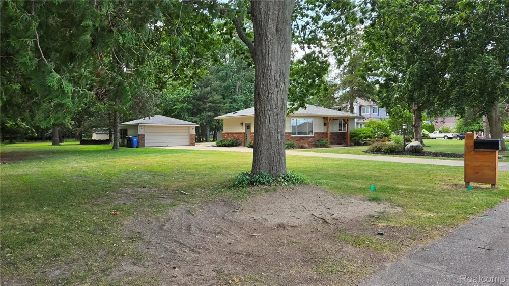 4357 Skusa Drive Genoa Township, MI 48116