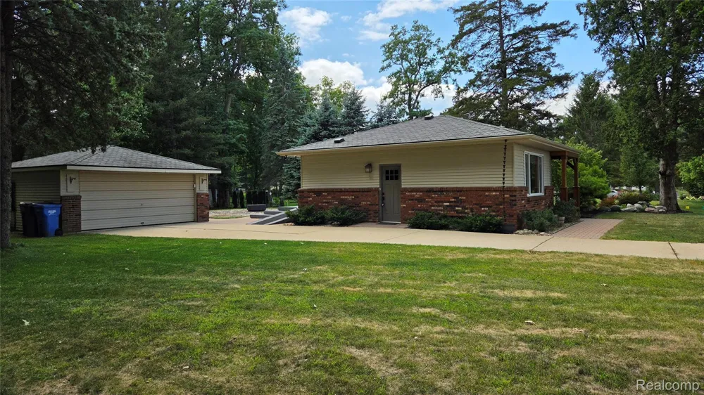4357 Skusa Drive Genoa Township, MI 48116