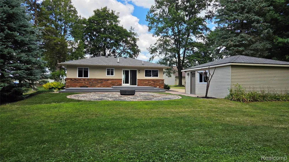 4357 Skusa Drive Genoa Township, MI 48116