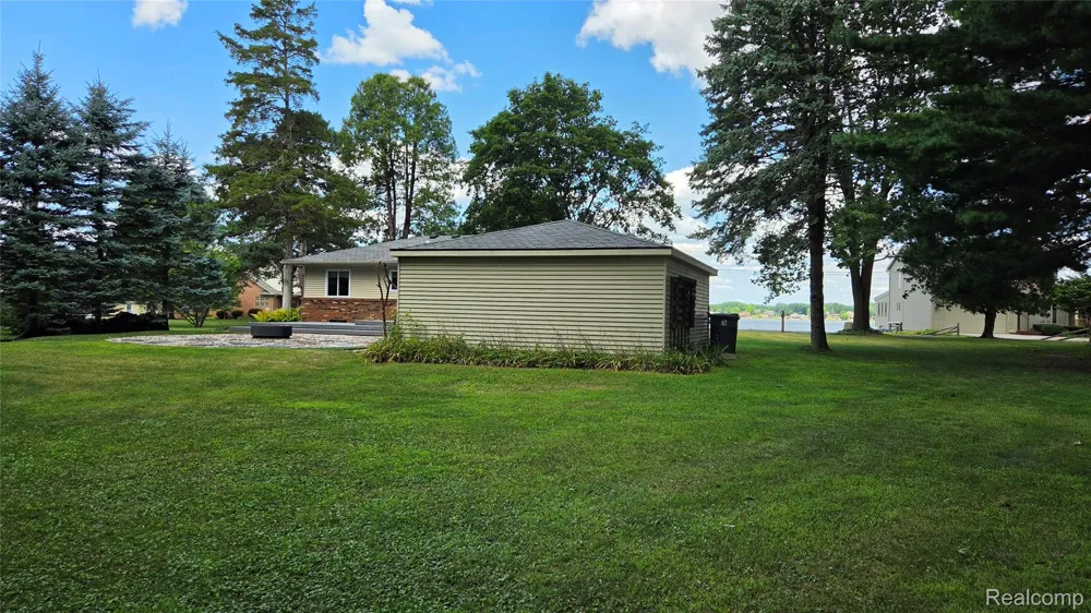 4357 Skusa Drive Genoa Township, MI 48116