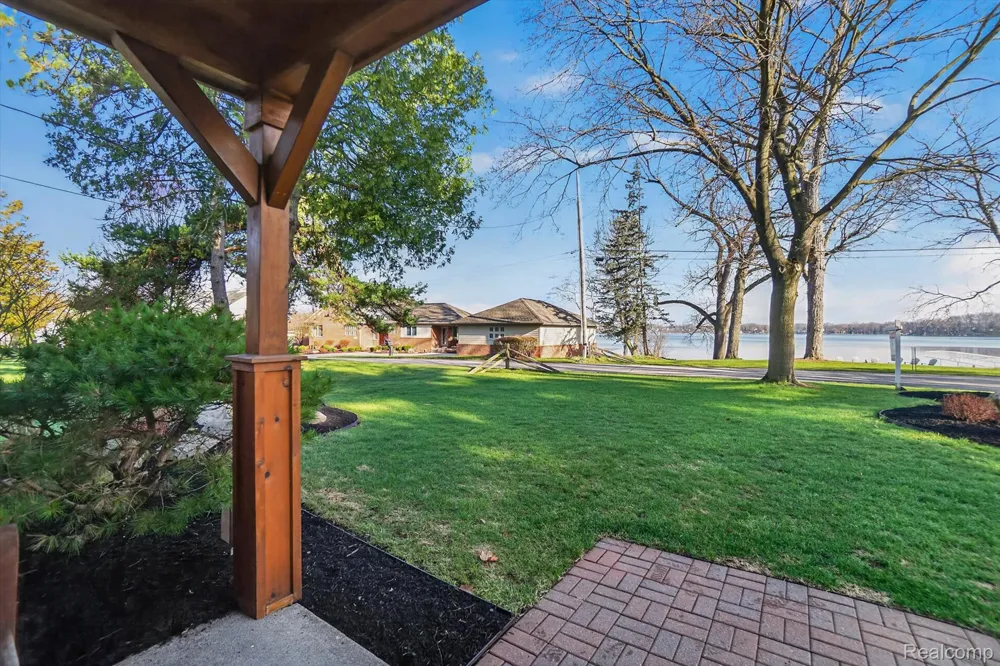 4357 Skusa Drive Genoa Township, MI 48116
