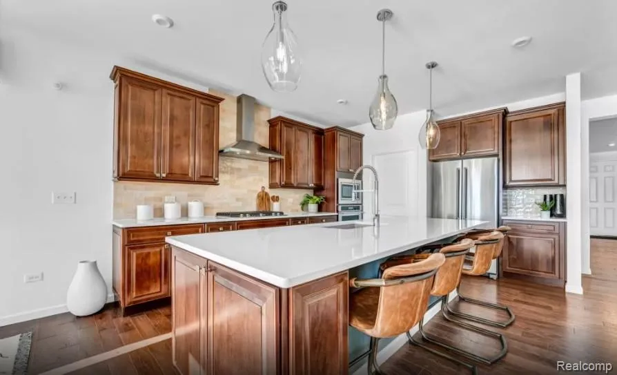 1656 Moss Drive Milford Charter Township, MI 48381