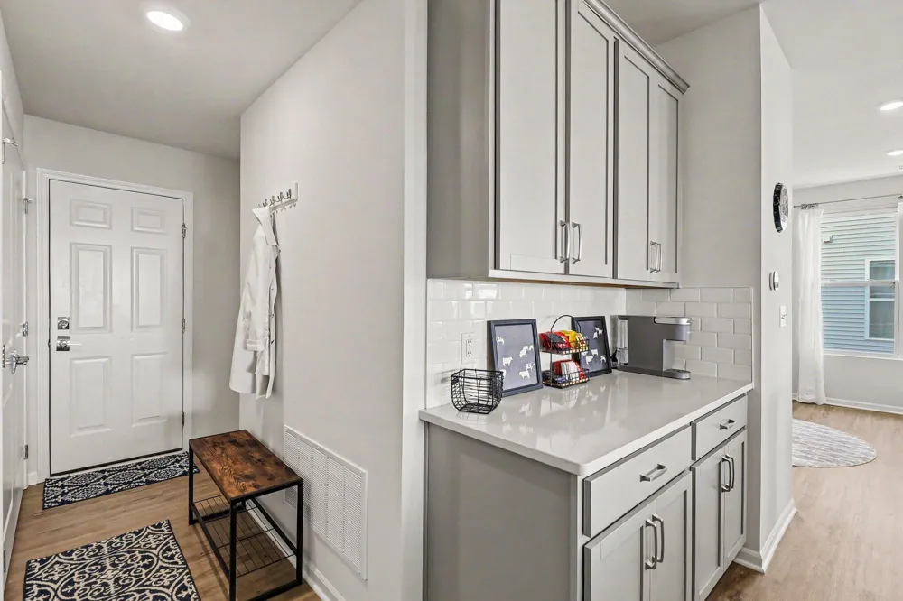 2206 Mill Lane Saline Township, MI 48176