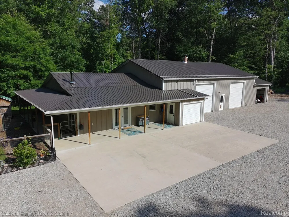 6150 Fleming Road Cohoctah Township, MI 48836
