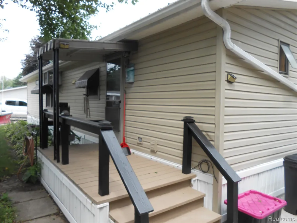 256 Shoreline Sanilac Township, MI 48469