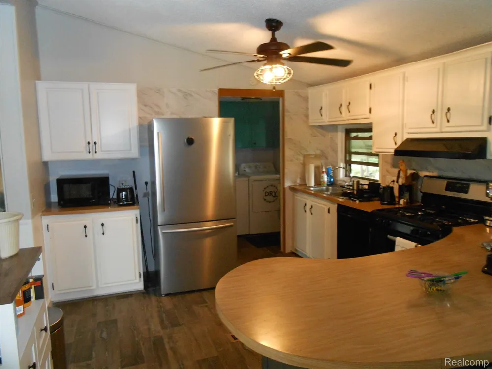 256 Shoreline Sanilac Township, MI 48469