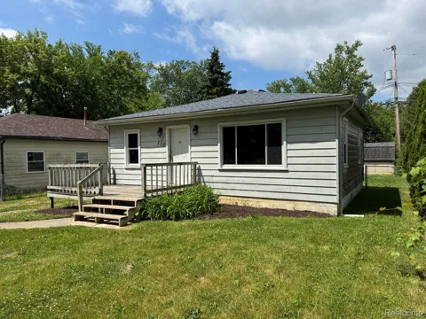110 Waterly Avenue