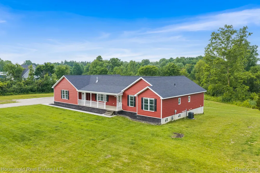 4730 River Hill Drive China Township, MI 48054