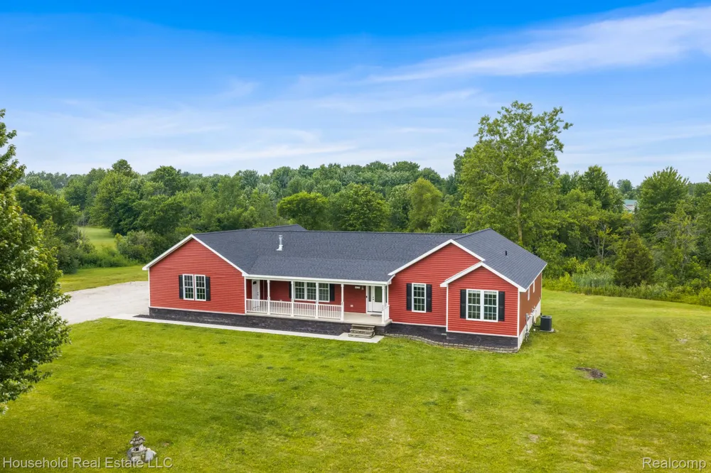 4730 River Hill Drive China Township, MI 48054