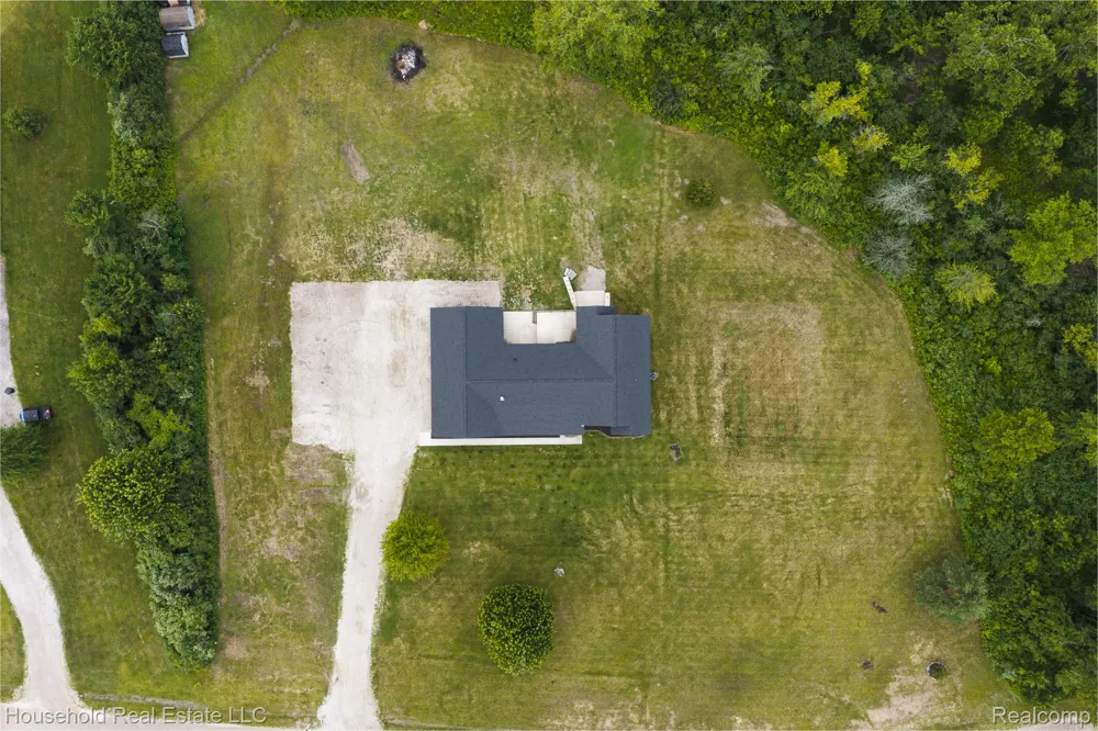 4730 River Hill Drive China Township, MI 48054