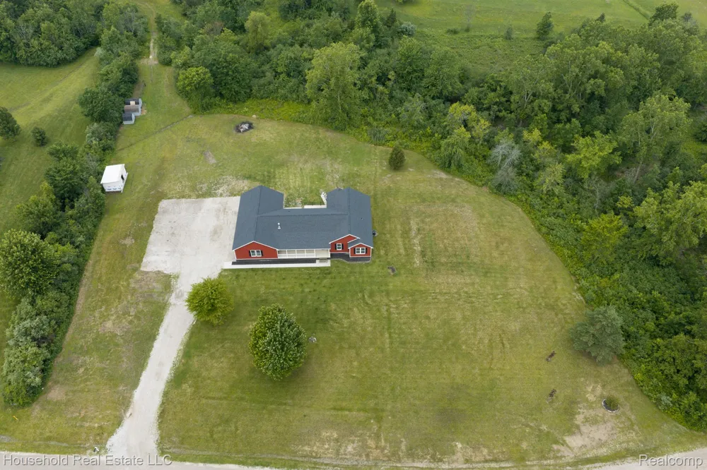 4730 River Hill Drive China Township, MI 48054