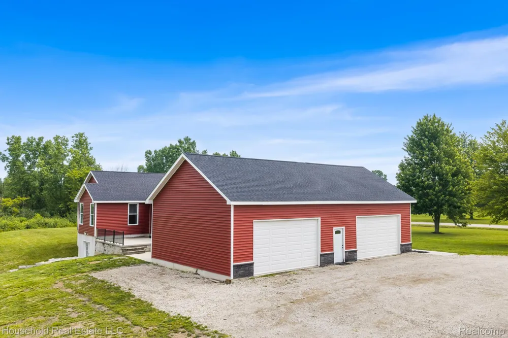 4730 River Hill Drive China Township, MI 48054