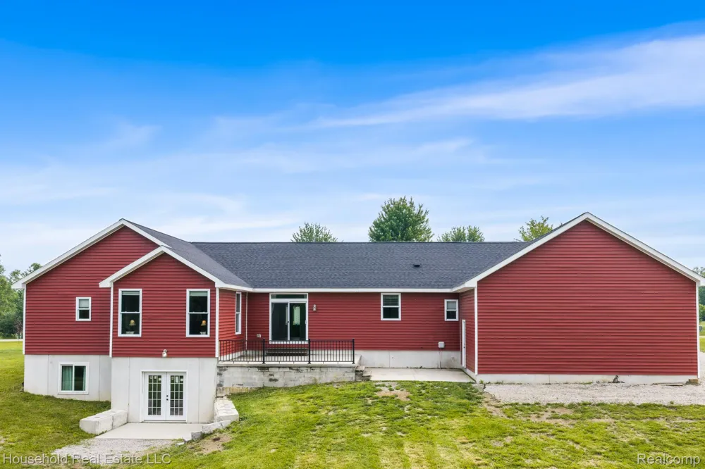 4730 River Hill Drive China Township, MI 48054