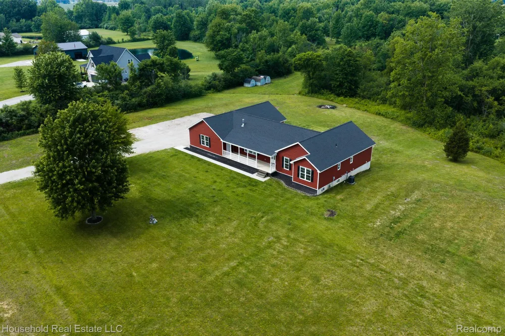 4730 River Hill Drive China Township, MI 48054
