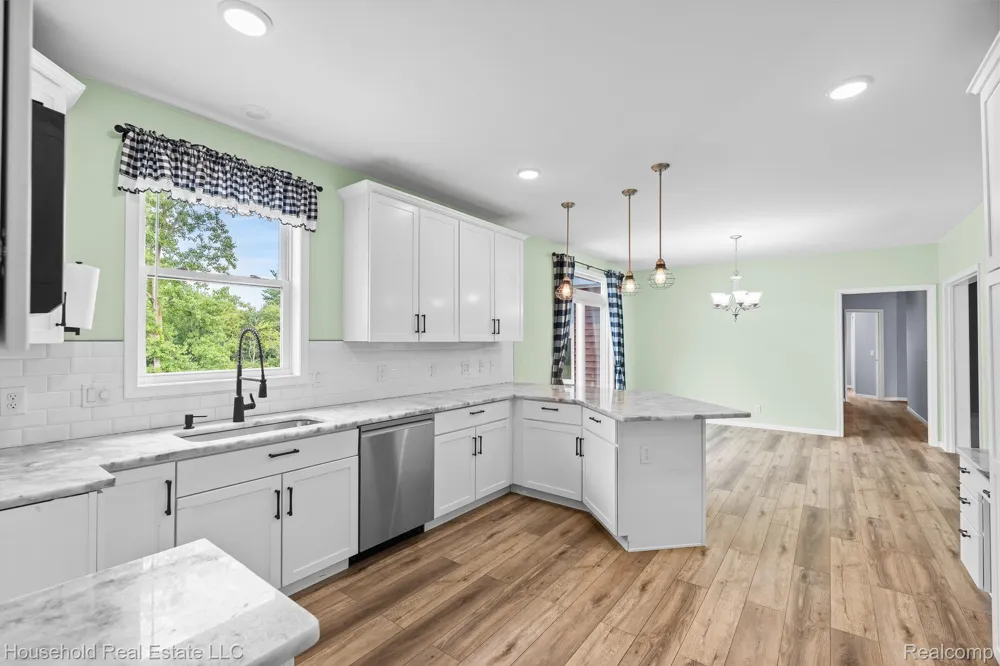 4730 River Hill Drive China Township, MI 48054