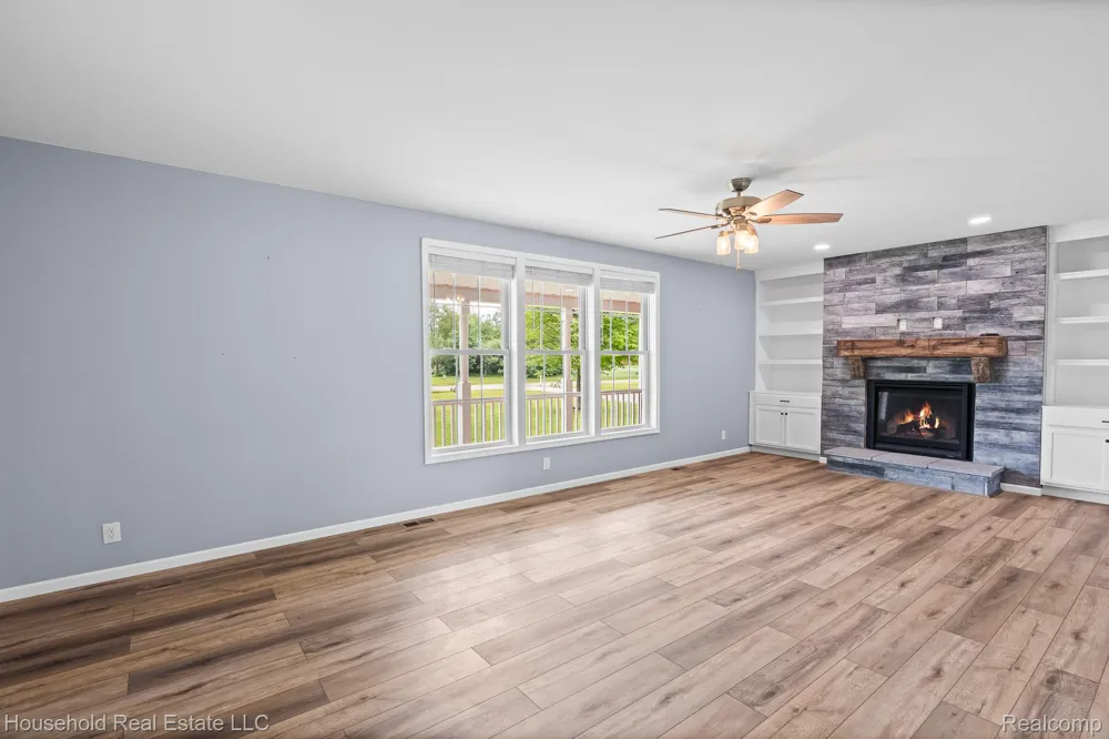 4730 River Hill Drive China Township, MI 48054
