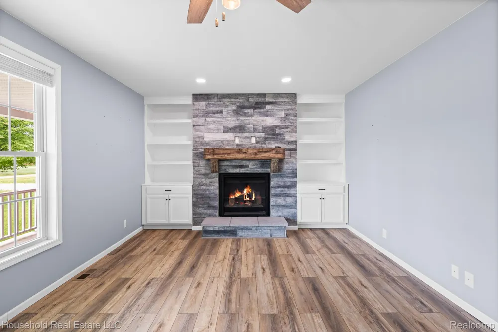 4730 River Hill Drive China Township, MI 48054