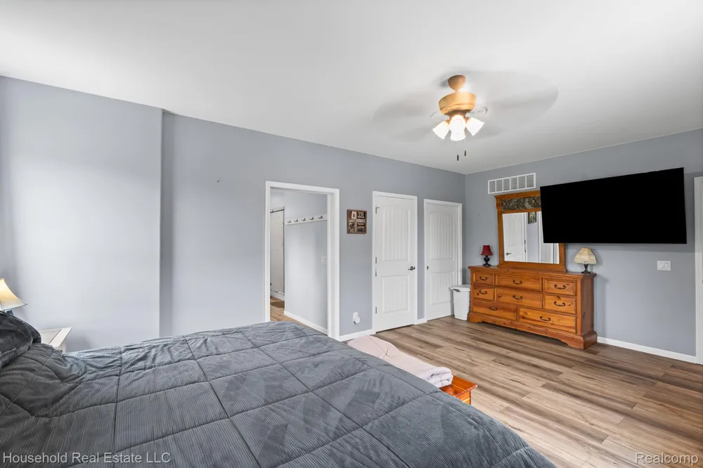 4730 River Hill Drive China Township, MI 48054