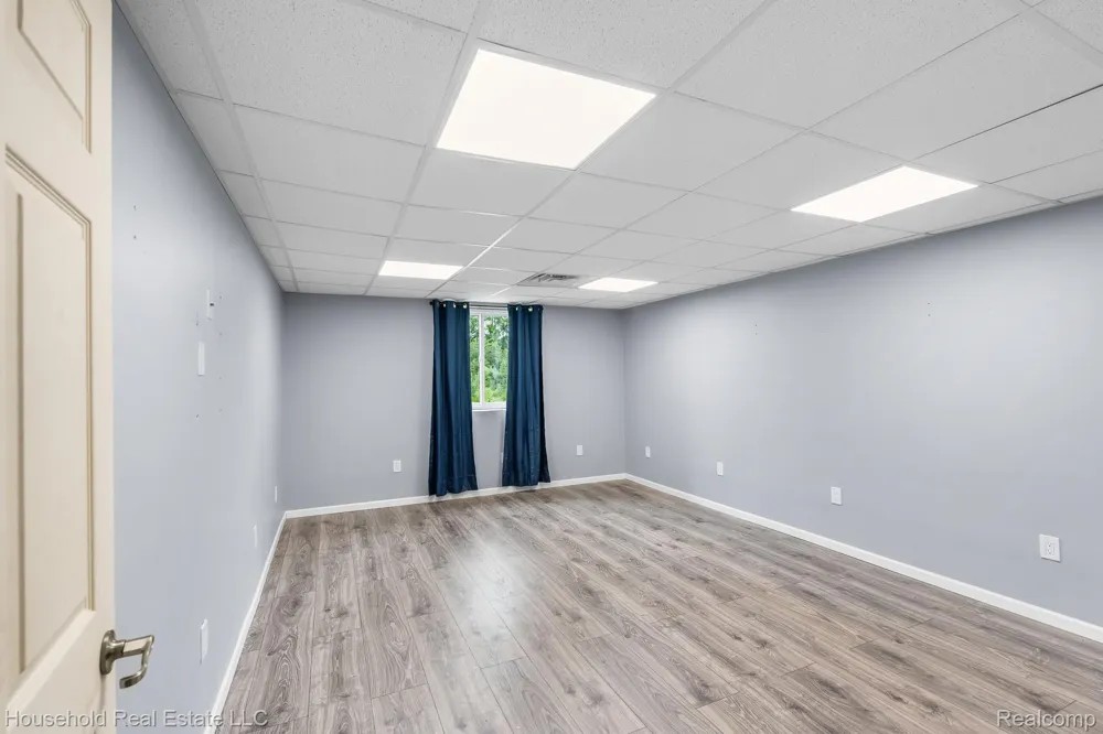 4730 River Hill Drive China Township, MI 48054