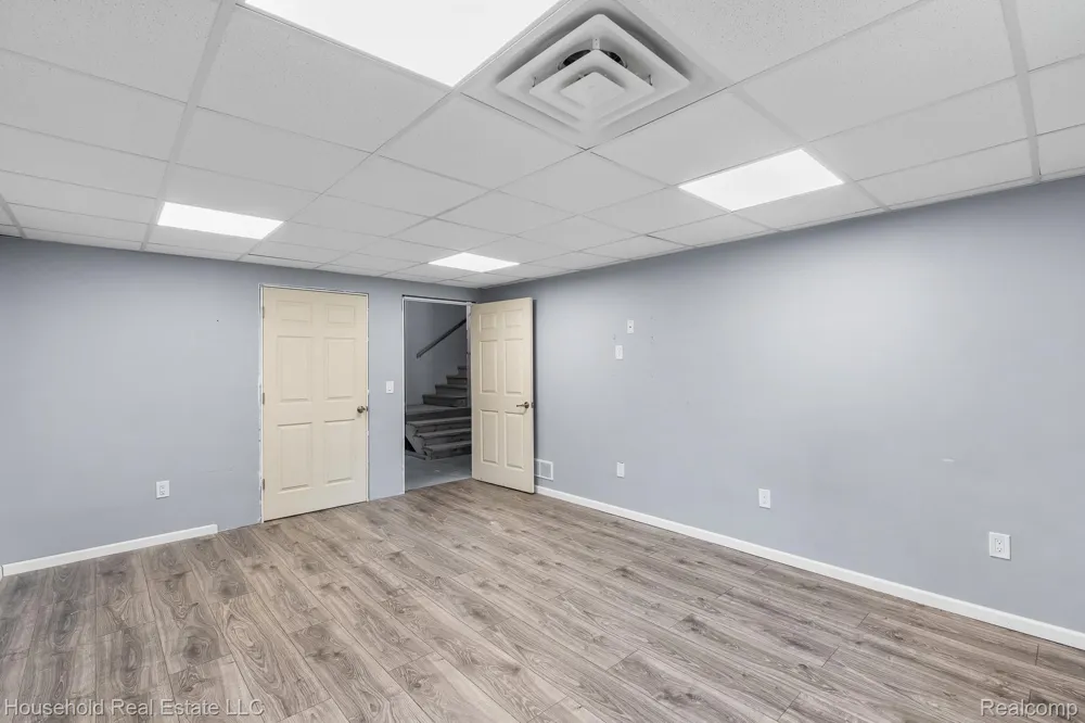 4730 River Hill Drive China Township, MI 48054