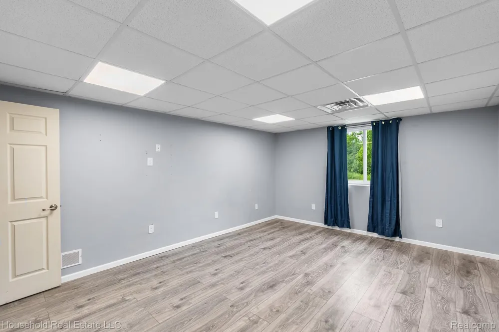 4730 River Hill Drive China Township, MI 48054