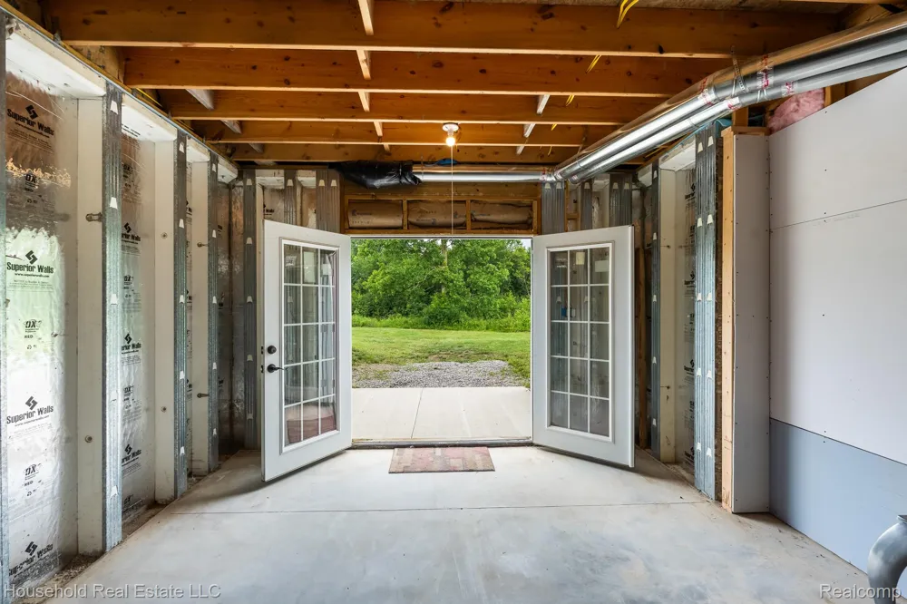4730 River Hill Drive China Township, MI 48054