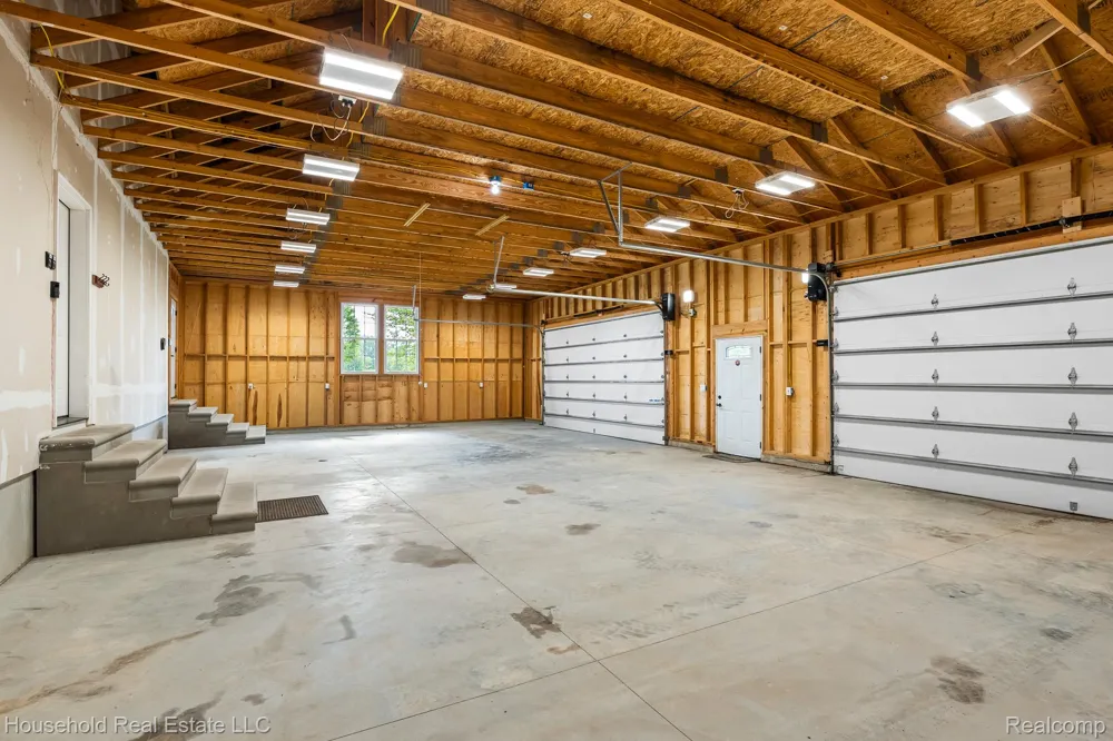 4730 River Hill Drive China Township, MI 48054