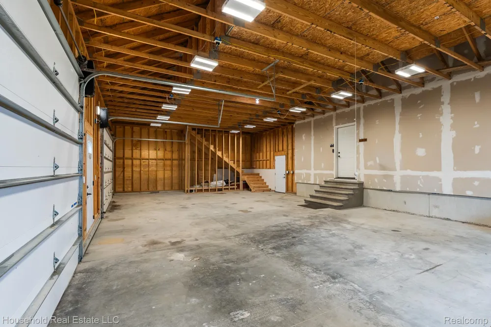 4730 River Hill Drive China Township, MI 48054
